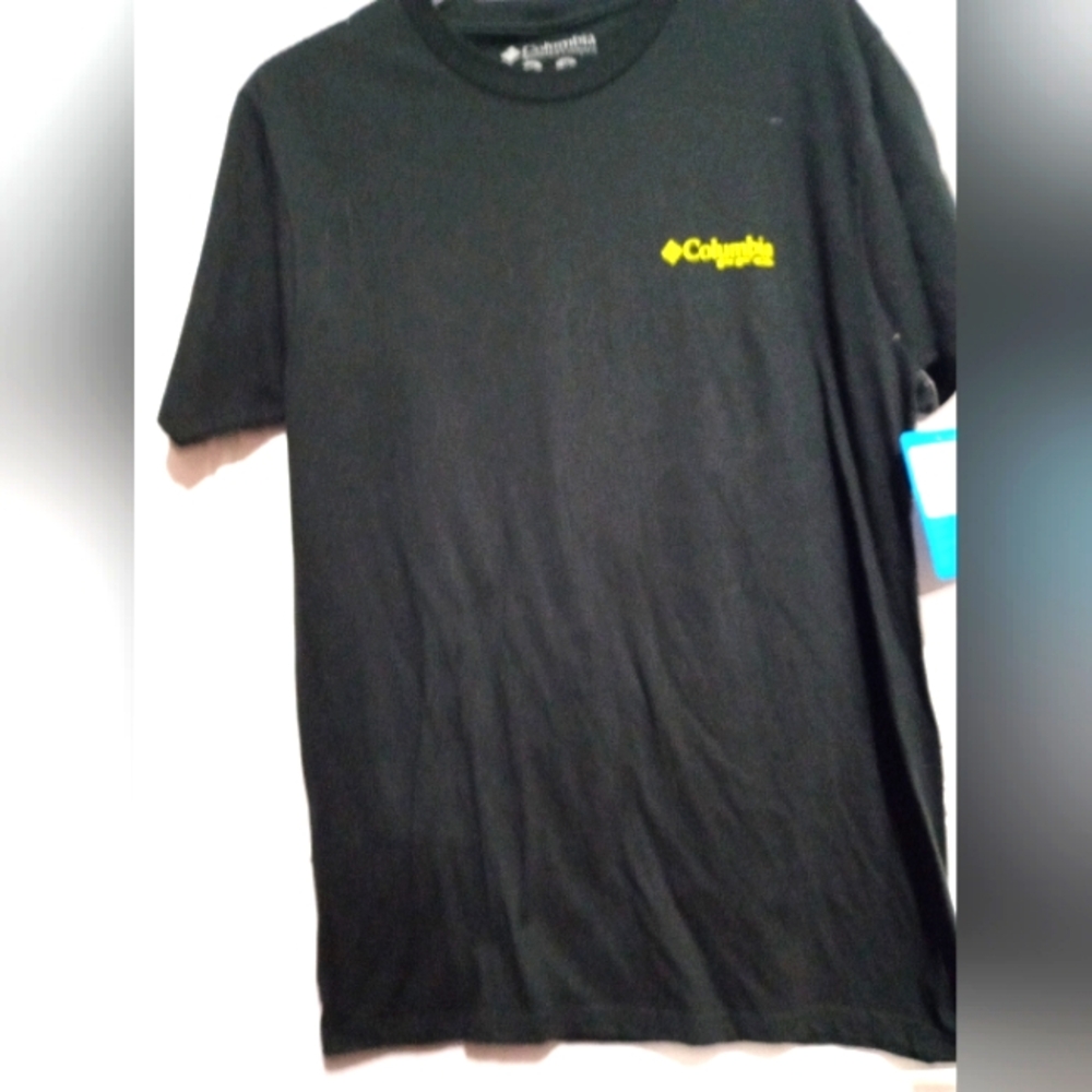 Columbia T-shirt